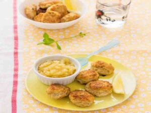 Chicken meatballs with apple (recipe with minced meat for children)